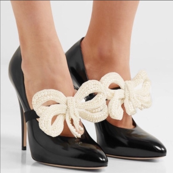Gucci Shoes - Gucci Elaisa Pearly Bow Pumps